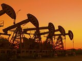Top Gas E&P To Keep 2025 Drilling & Completion Program Flat; Rigs & FRac Crews