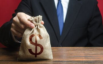 Apache Ups Spending 11% for 2021 at $1.1B; Adding Rigs in the Permian