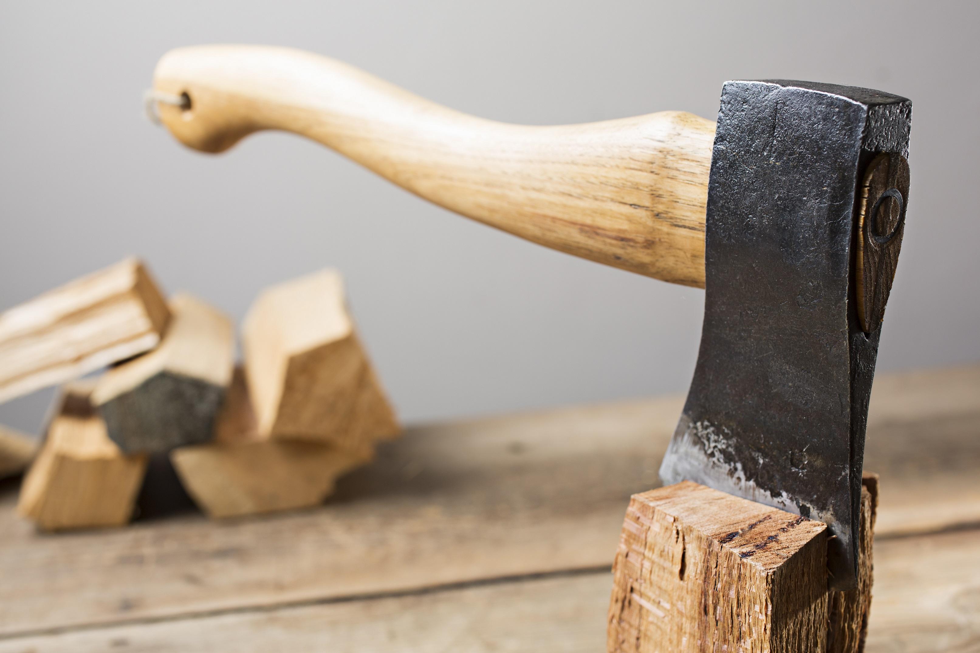 Apache Chops Rig Count By 7; Capex Reduced By 20%