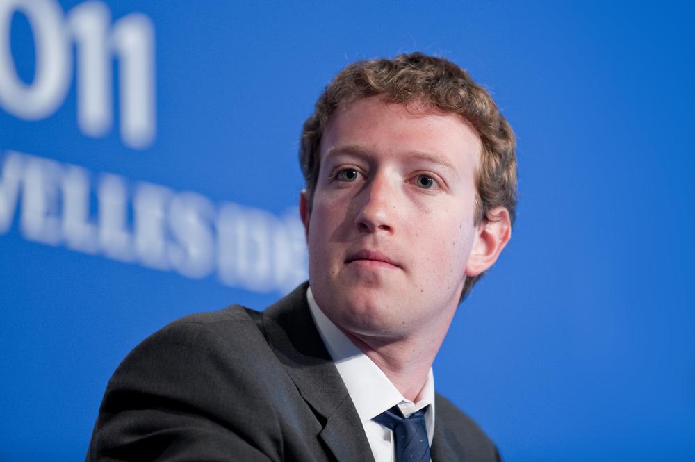 Renewable Energy Supporter Zuckerberg Fuels Up Private Jet to Visit Williston Rig Site